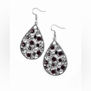 ❣️Silver and purple Teardrop Earrings❣️